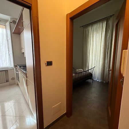 Holiday Guesthouse Салерно Екстер'єр фото